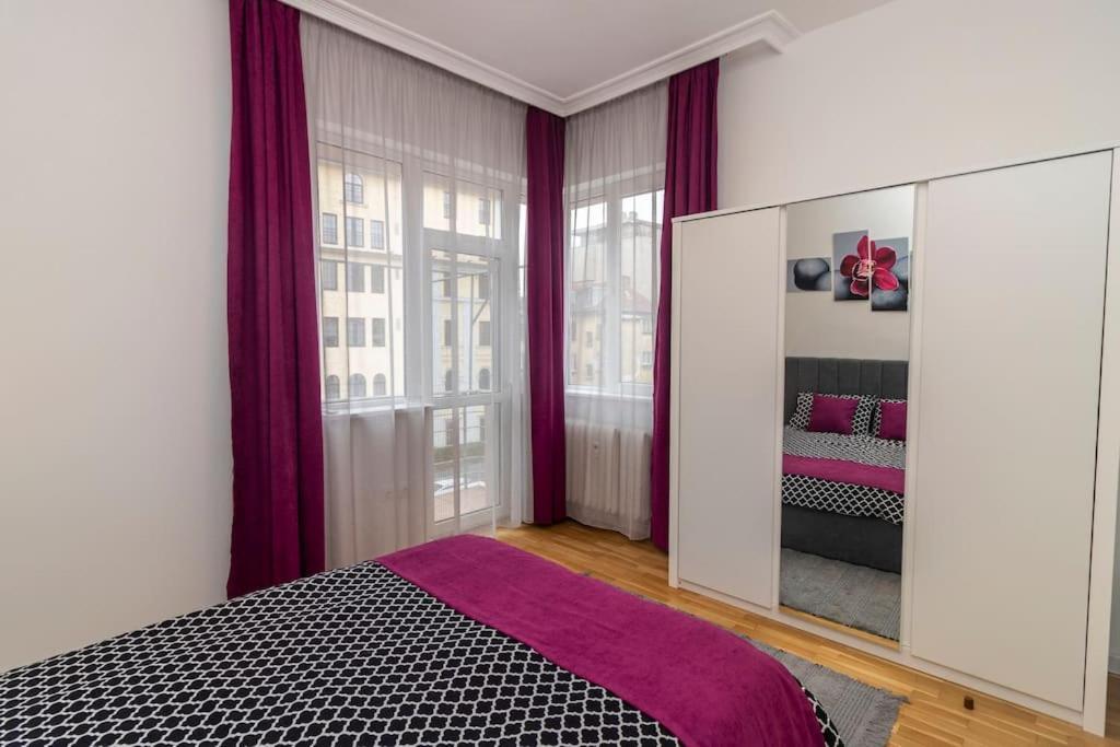 Spacious Aristocratic Apt. With A Colourful View Sofia Exterior foto